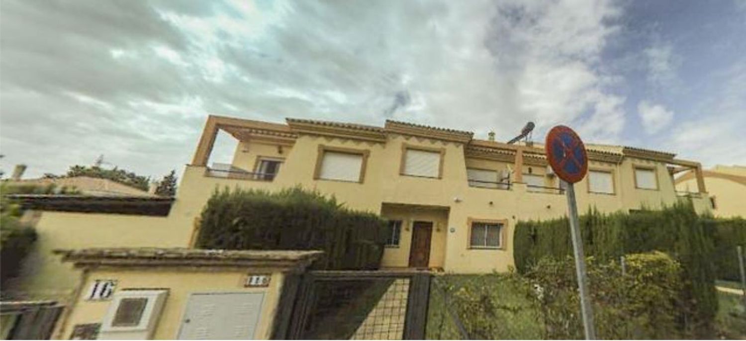 Chalet adosado en Nueva Atalaya - Foto 1