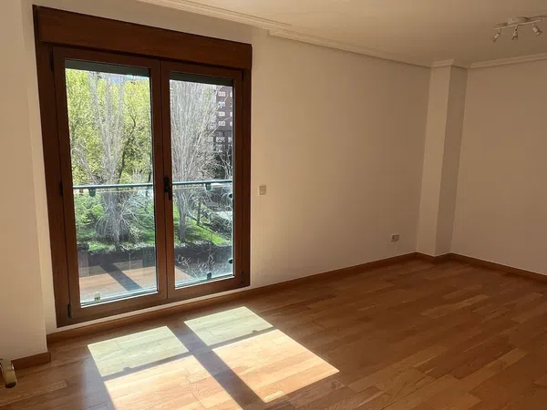 Piso en paseo de Juan XXIII, 27