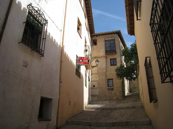 Piso en calle Gumiel de San Pedro, 21