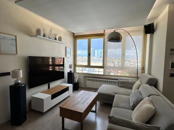 Ático en avenida de Alberto Alcocer, 48