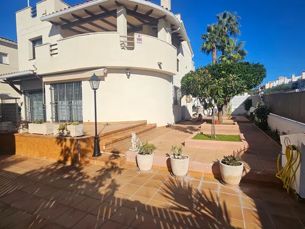 Casa o chalet independiente en Calle de Enric Granados, 15 - Foto 5