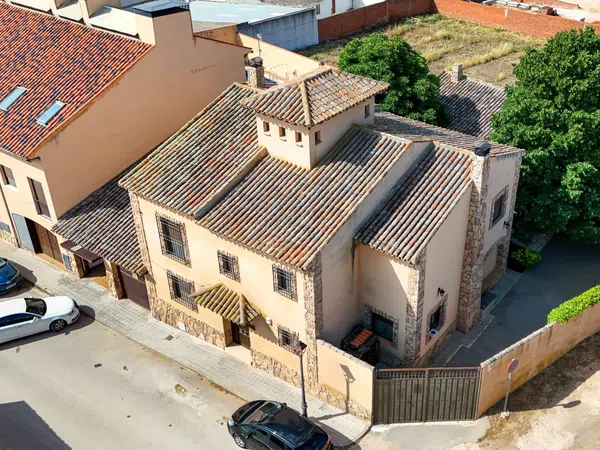 Chalet adosado en Calle del Mojón del Rey, 15 - Foto 1
