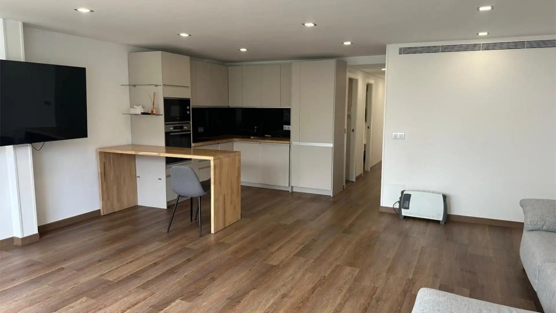 Piso en calle Carrer Benito Jerónimo Feijóo 1 - Foto 8