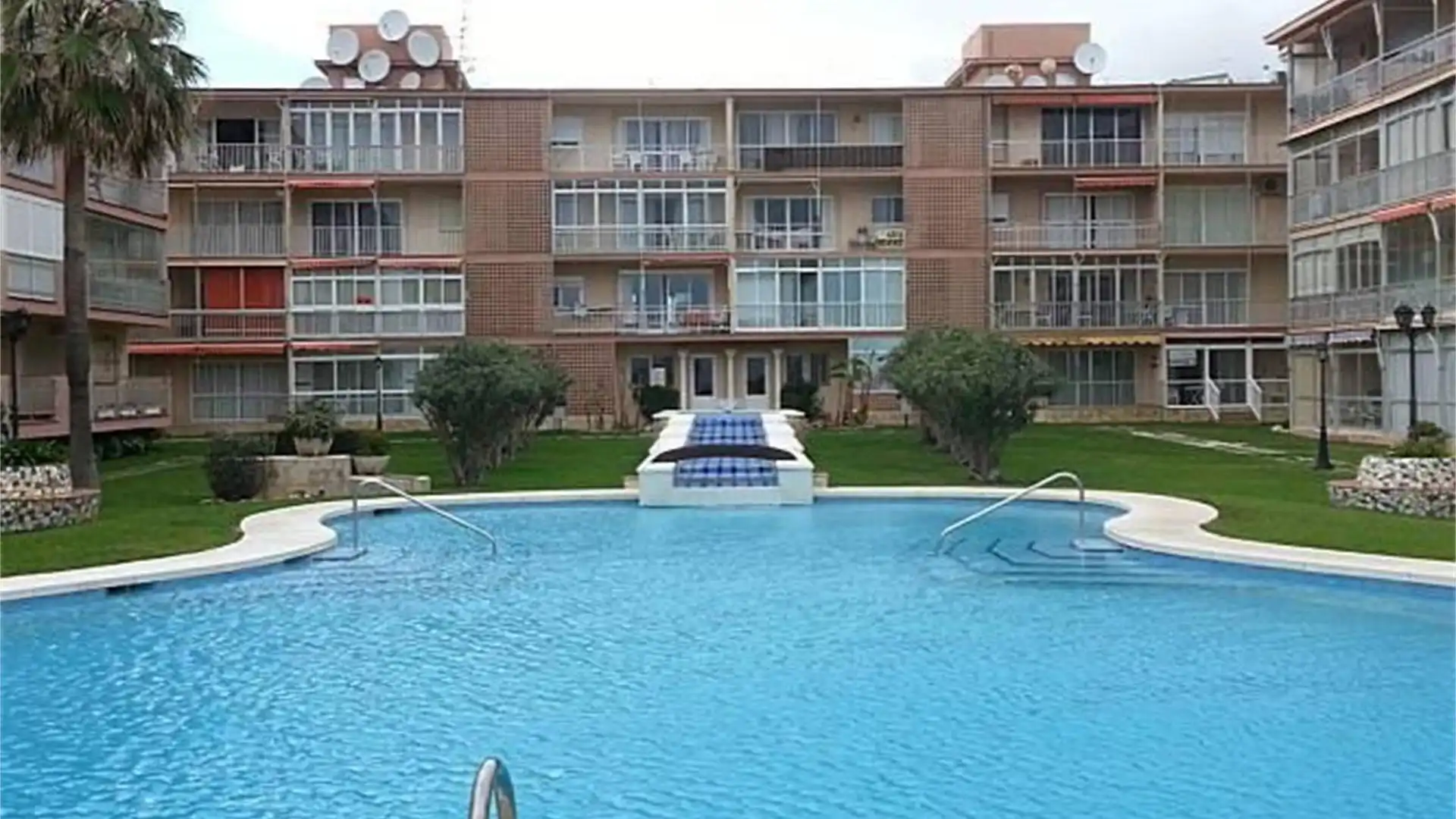 Apartamento en  Paseo Marítimo Rey de España 94 - Foto 2