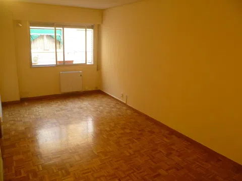 Piso en calle Villafranca, 22