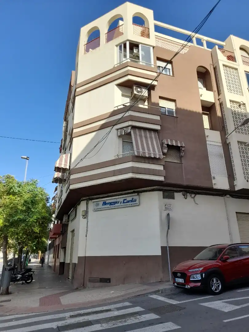 Local comercial en  Calle Teulada 66 - Foto 8
