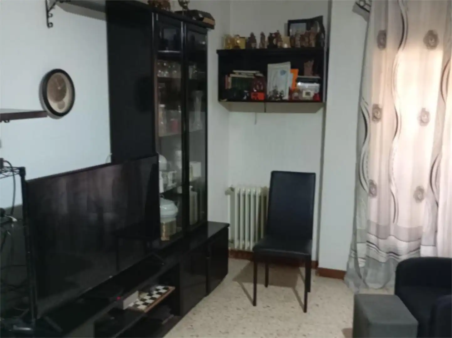 Piso en  Avenida de Sagunto 54 - Foto 2