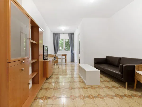 Piso en calle de Villarroel, 141