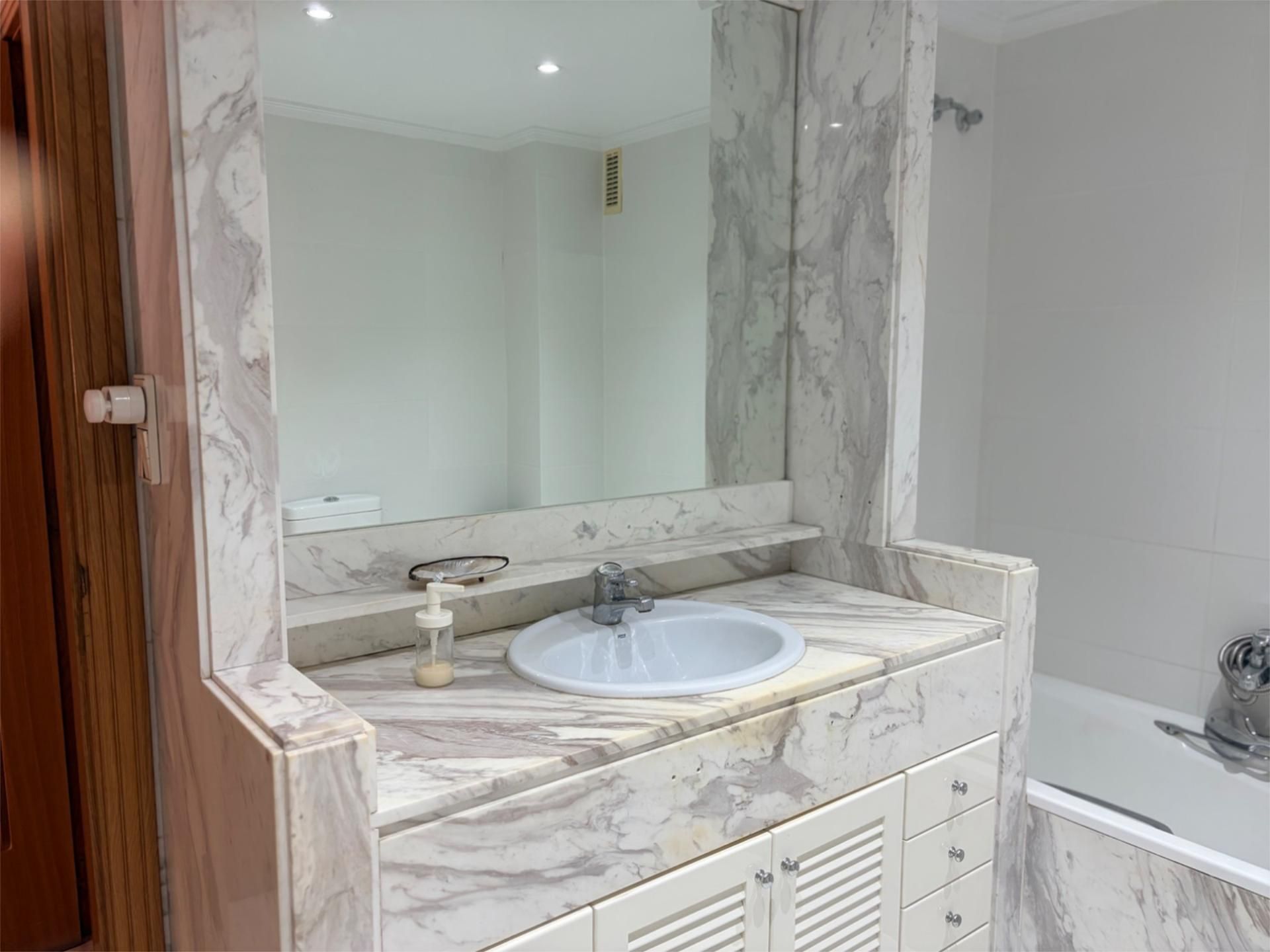 Piso en  Avinguda Oscar Espla 6 - Foto 19