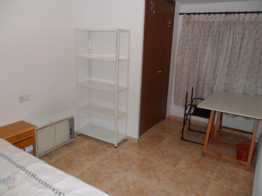 Piso en  Carrer de Polo y Peyrolón 46 - Foto 8