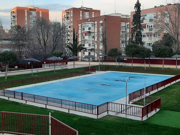 Piso en Barrio Pinar del Rey - Foto 18