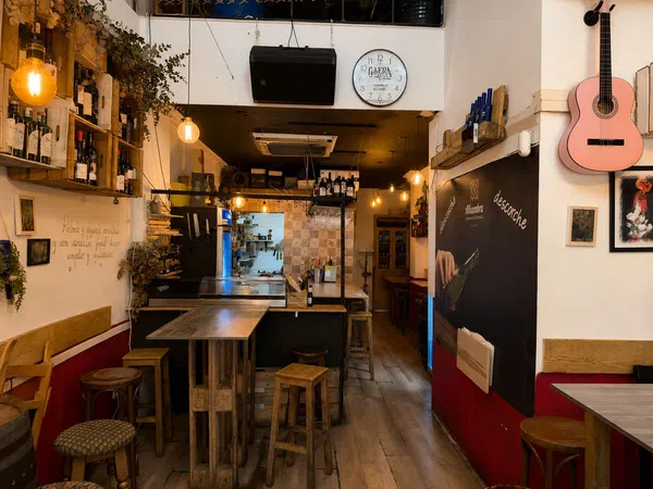 Bar, restaurante en Calle del Médico Pascual Pérez, Centro Tradicional - Foto 1