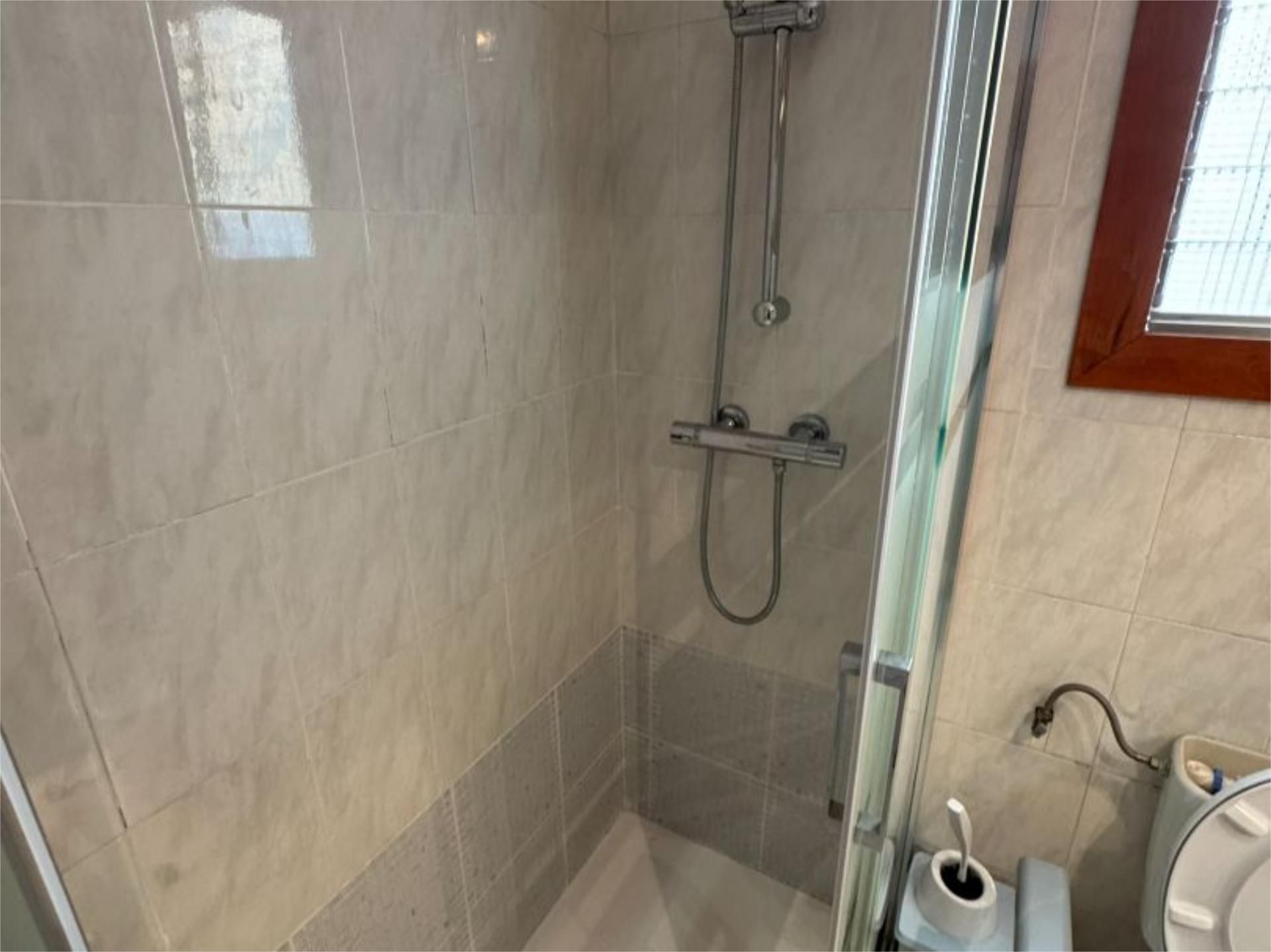 Piso en  Calle Ingeniero Sanchiz Pujalte 19 - Foto 8