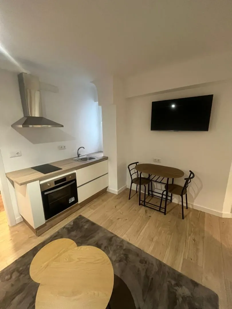 Estudio en  Calle Cronista Joaquín Colli 3 - Foto 2