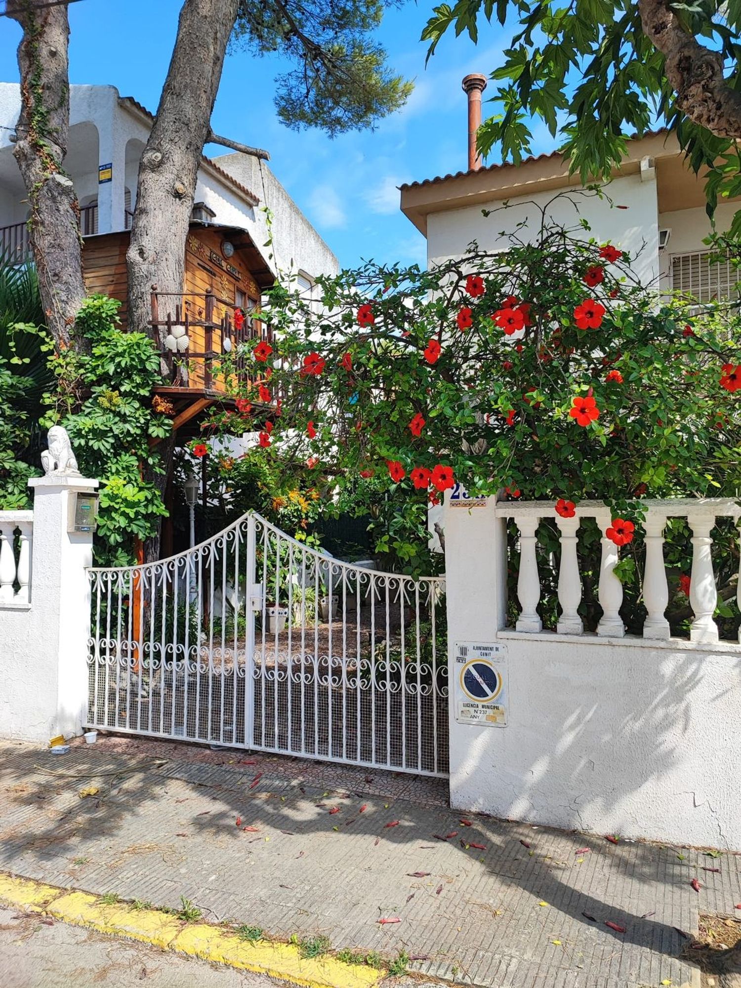 Chalet adosado en avenida dels Pins, 23 - Foto 1