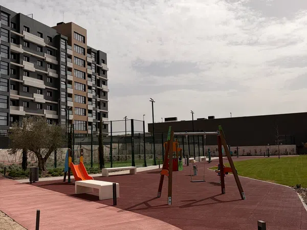 Piso en Avenida de Juan Pablo II, 1 - Foto 2