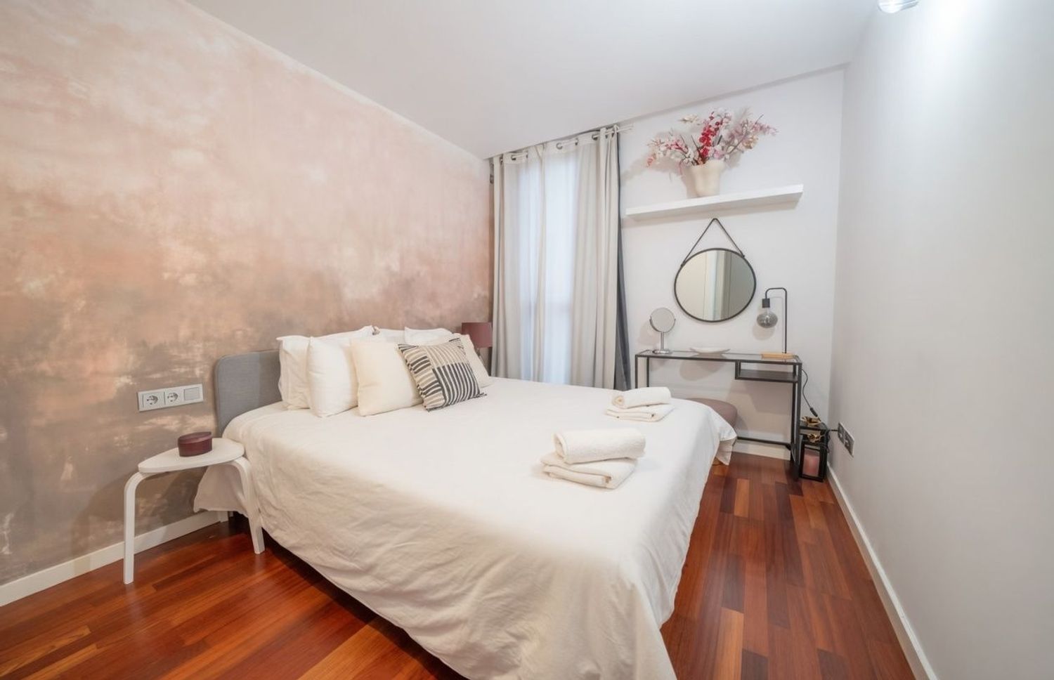 Piso en plaza de Pau Vila, 13 - Foto 1