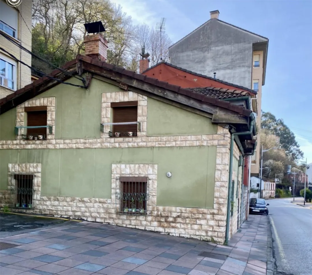 Chalet en  Plaza la Constitución 4 - Foto 2