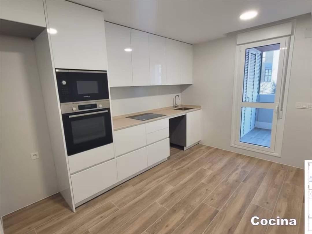 Piso en  Calle de Galicia 6 - Foto 4