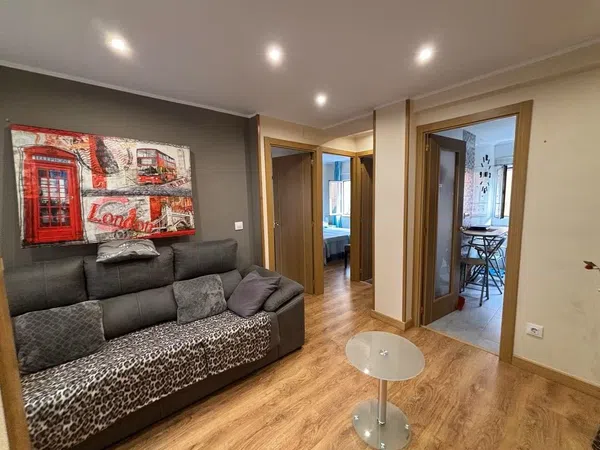 Piso en calle Victor Hevia, 33