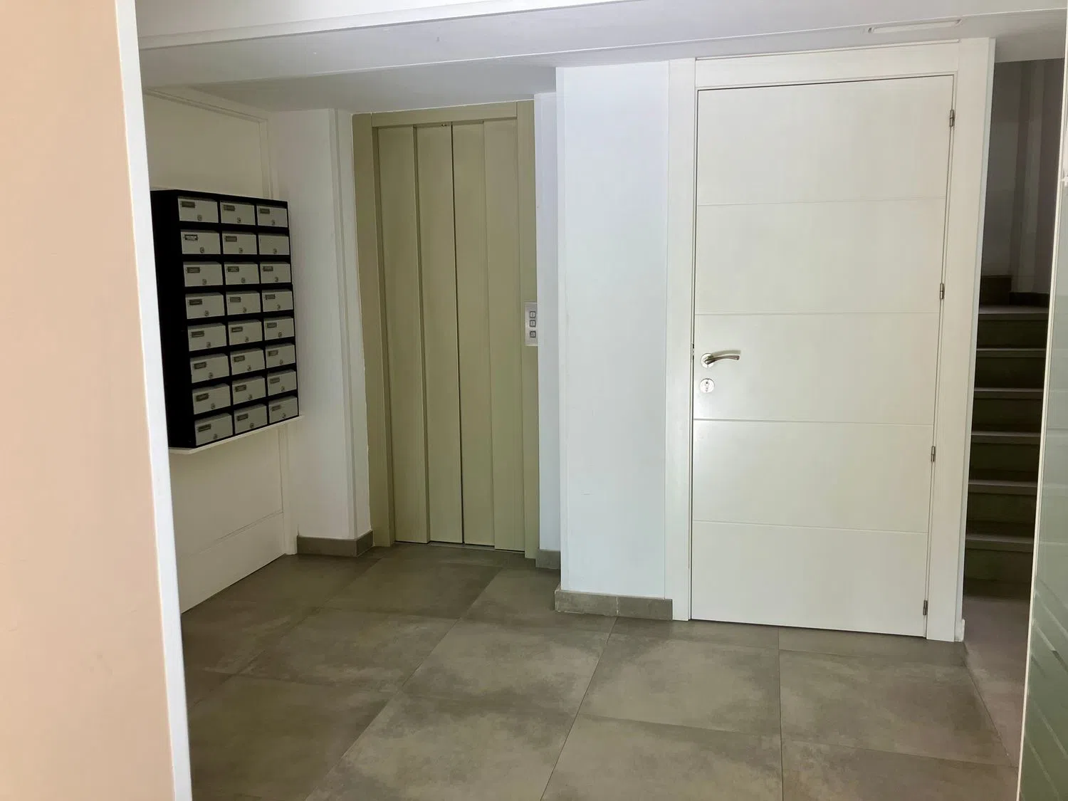 Piso en calle de Víctor de la Serna, 1 - Foto 3