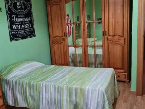 Piso en calle Valencia, 24