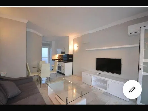 Chalet adosado en avenida Alpandeire, 1 - Foto 2