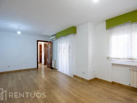 Piso en calle Algaba