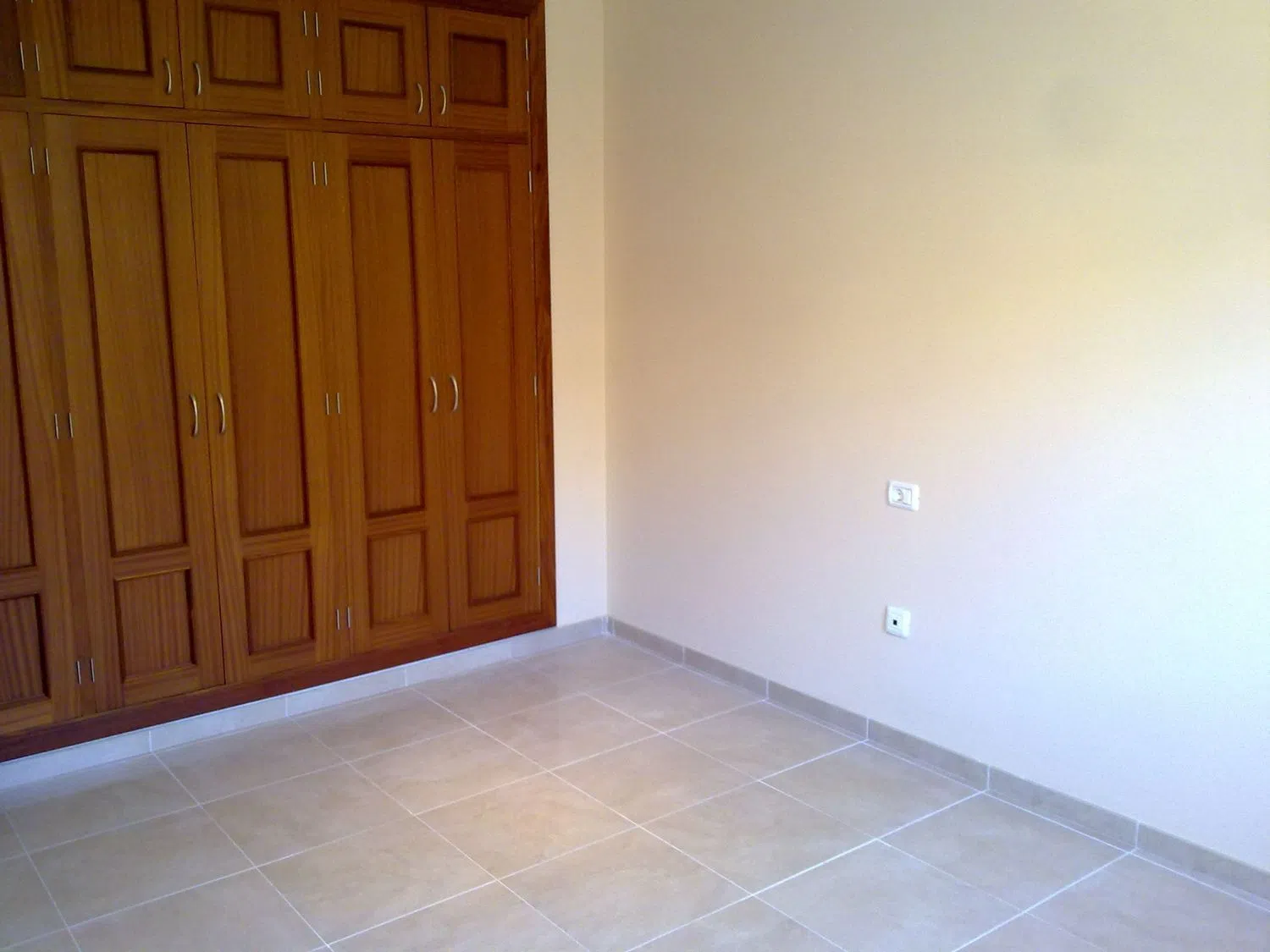 Chalet adosado en calle Avellano, 28 - Foto 7