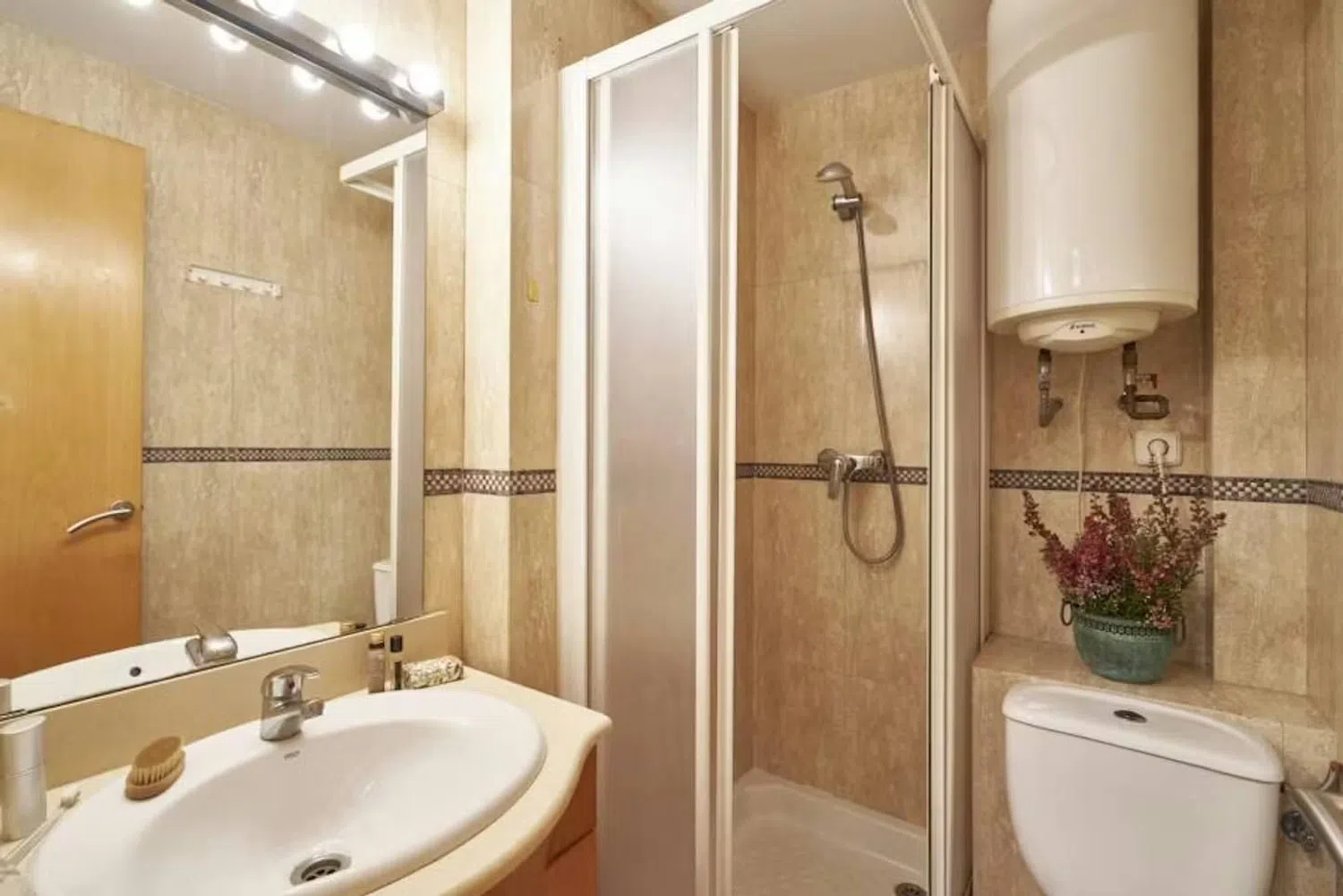 Piso en calle de Sant Pere Màrtir, 4 - Foto 6