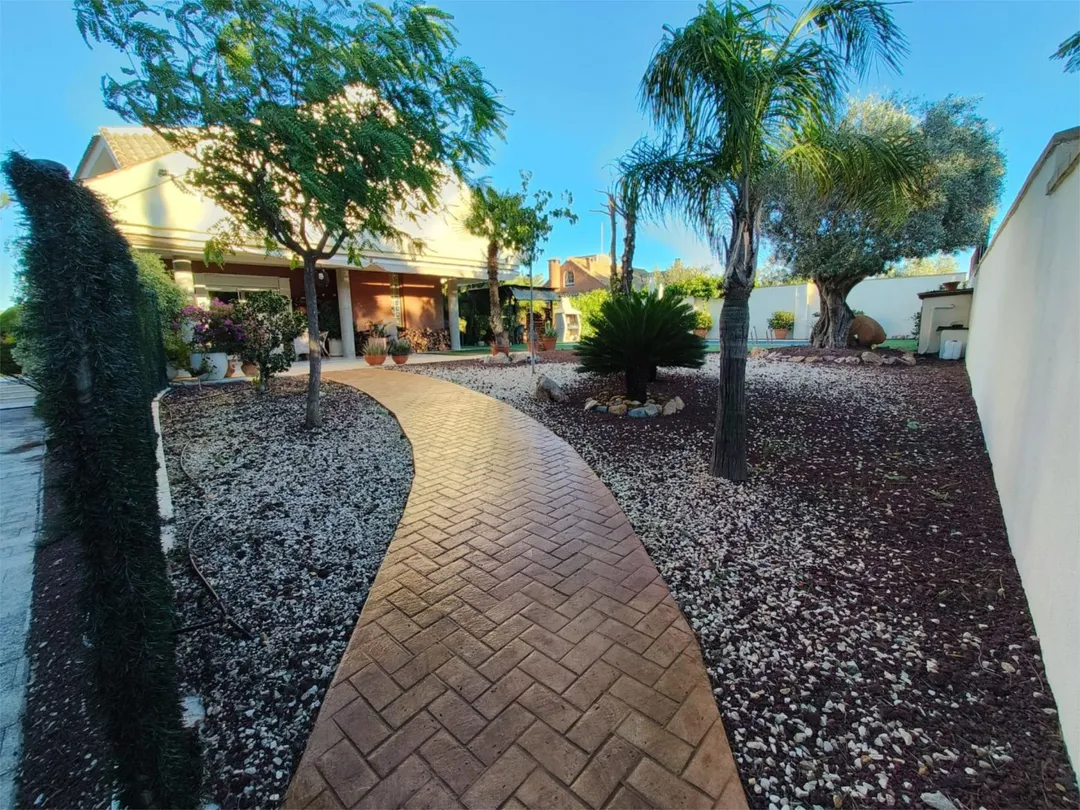 Chalet en  Calle Berenice 12 - Foto 2