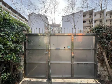 Chalet en  Carrer d'Osca 4a - Foto 5