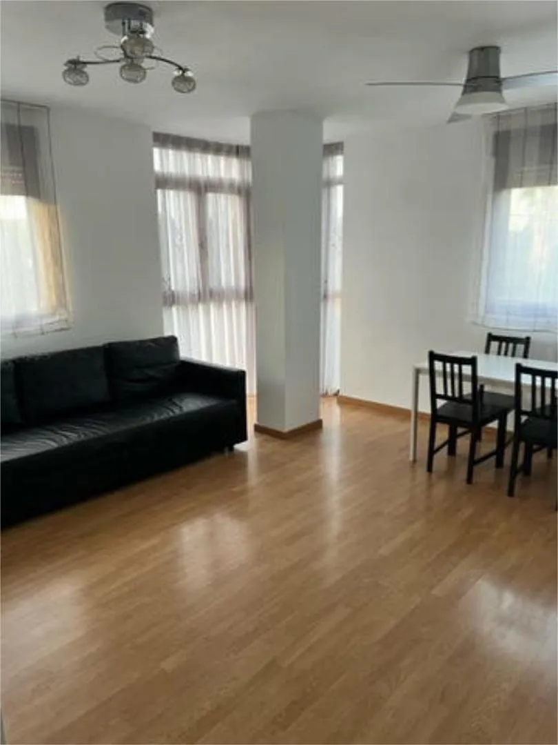 Piso en Juan Carlos I - Foto 2