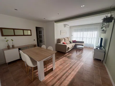 Piso en avenida Virgen Milagrosa, 14