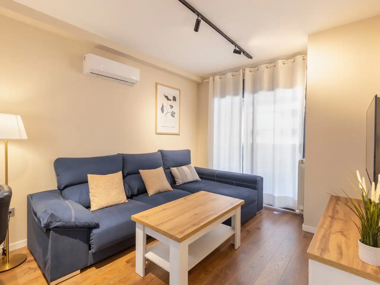 Apartamento en  Avenida de la Ilustración 103 - Foto 5