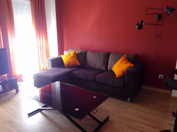 Estudio en calle Villalbilla, 16
