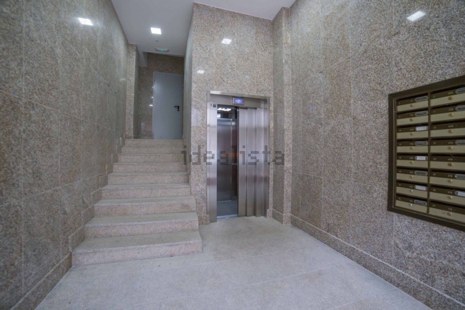 Piso en Calle do Conde de Torrecedeira, 23, Berbés - Peritos - Foto 5