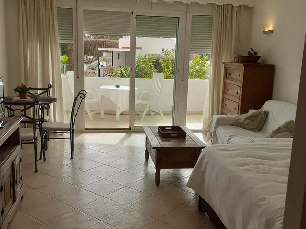 Estudio en cuesta Correa, 4