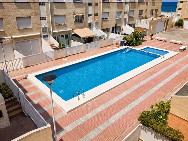 Chalet adosado en Calle Villalonga, 10 - Foto 4