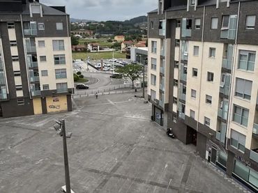 Piso en  Plaza Pablo Iglesias 1 - Foto 1