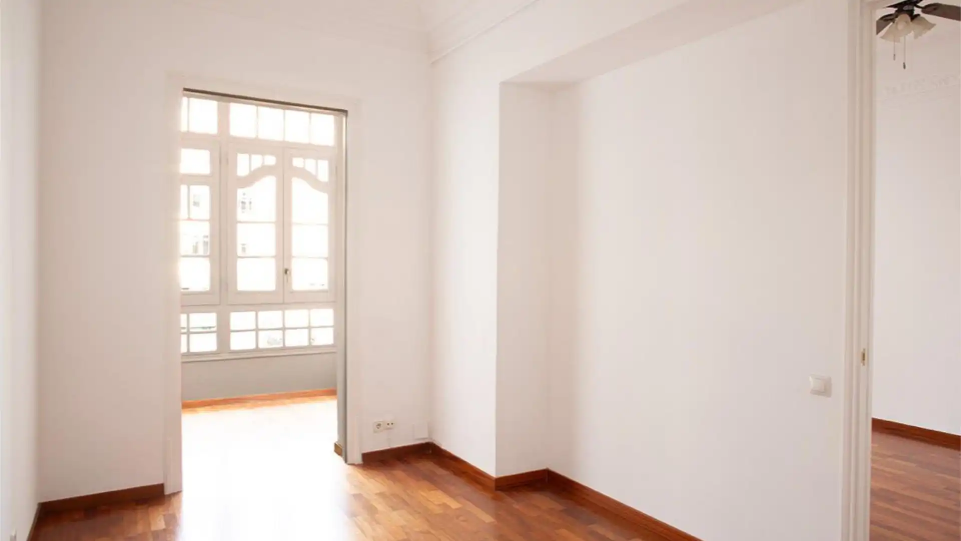 Piso en  Carrer del Rosselló 229 - Foto 3