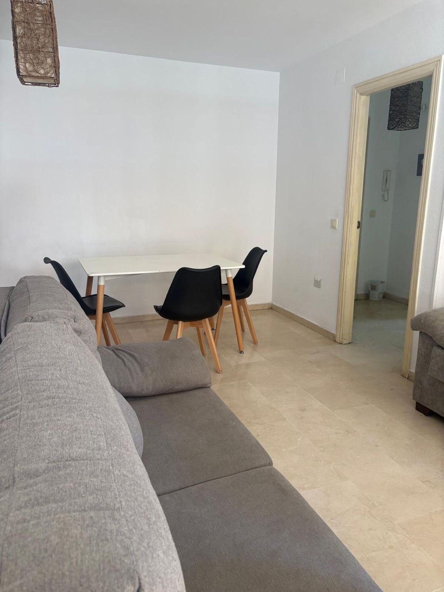 Piso en Alameda de Capuchinos - Foto 5
