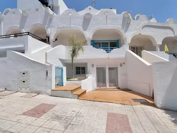 Chalet adosado en Avenida Benajarafe, 213, Reserva de Marbella - Foto 2