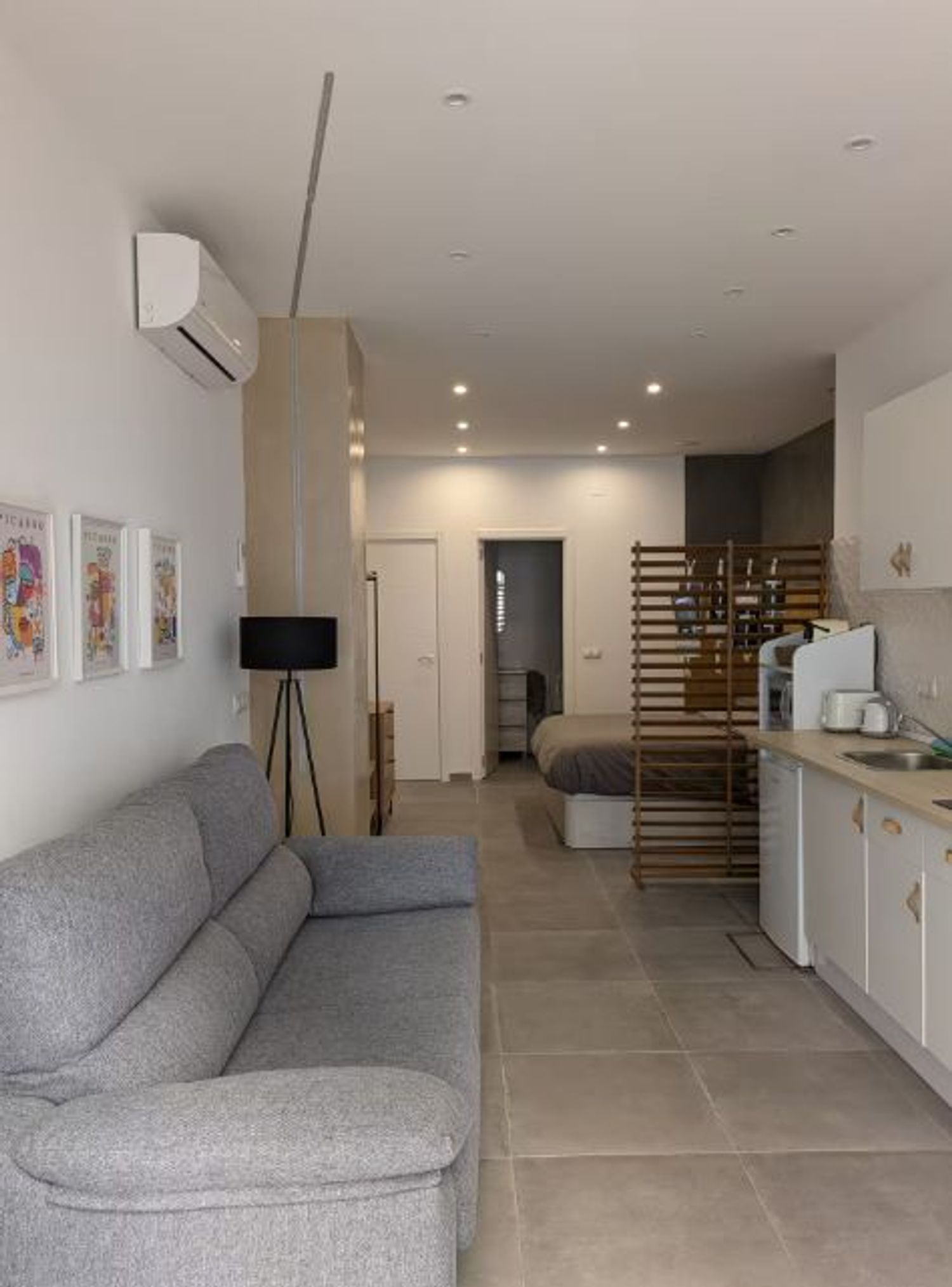 Estudio en calle Párroco Don Juan Estrada Castro, 2