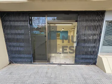 Local comercial en  Avinguda de Cornellà - Foto 1