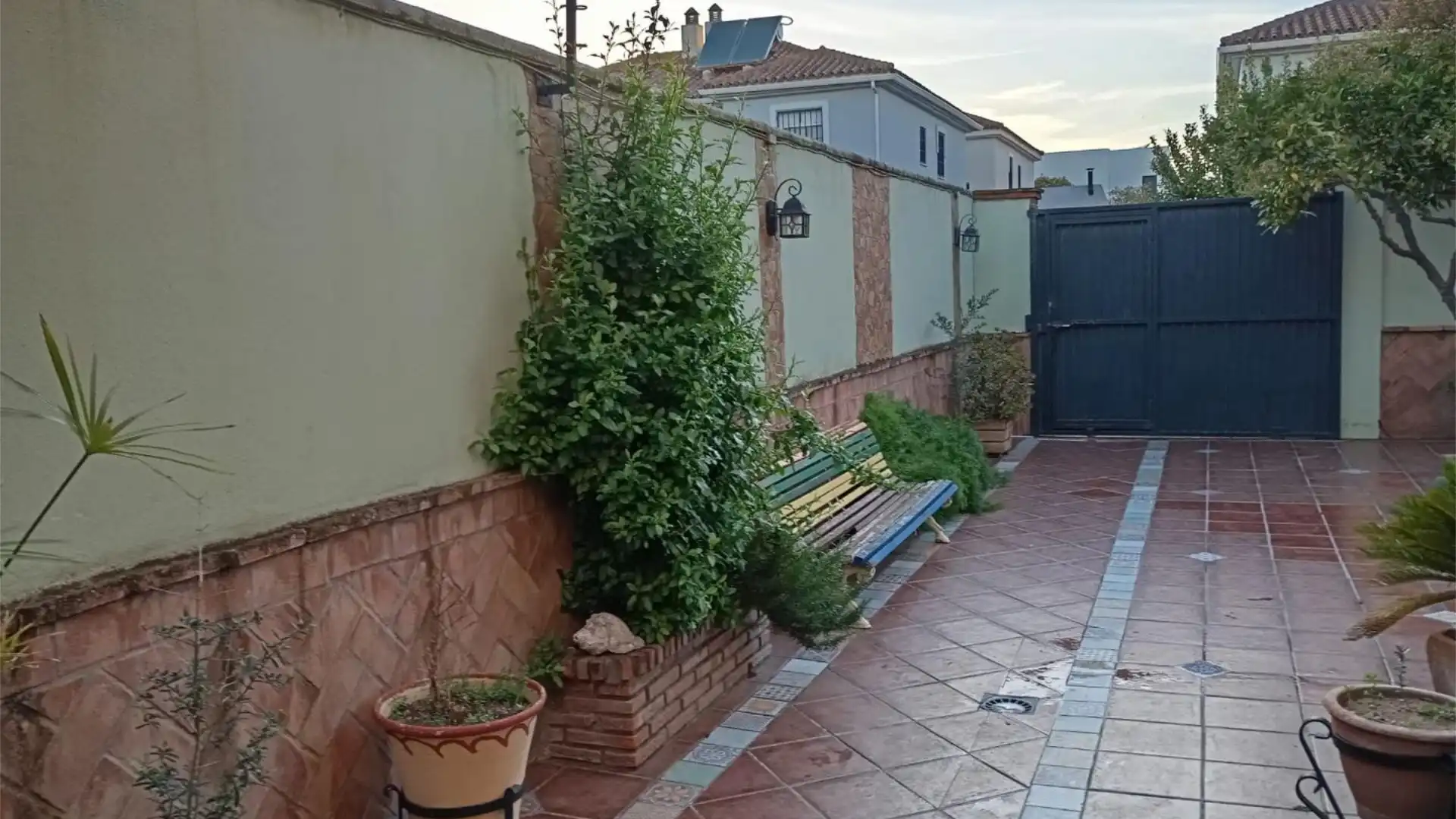 Chalet en  Calle Platón 16 - Foto 2