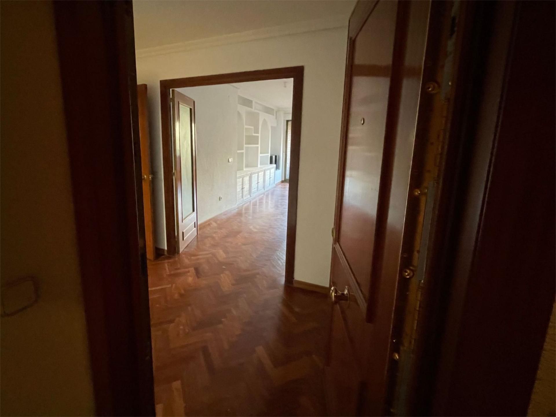 Piso en  Calle de Rafael Calvo 7 - Foto 9