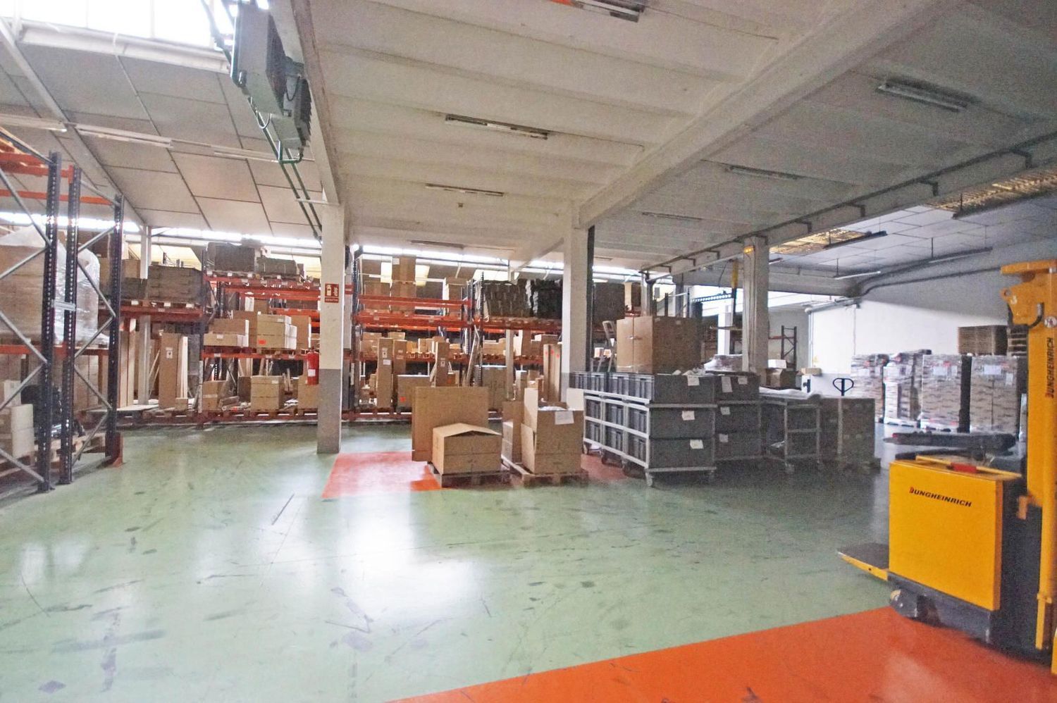 Nave en Calle Arquímedes - Foto 37