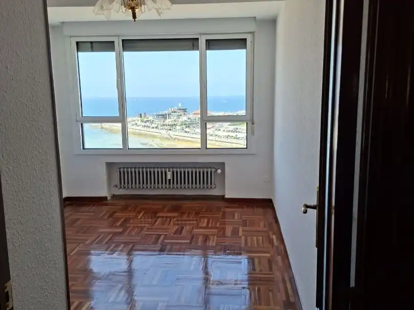 Piso en  Avenida Rufo García Rendueles 25 - Foto 5