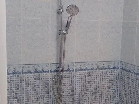 Piso en calle Cronista Diego Rodriguez de Almela, 5